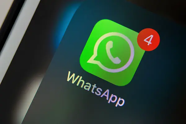 How to unblock WhatsApp calls in the UAE – tested VPN solutions in Dubai, with practical tips for fast and secure messaging and voice calls.